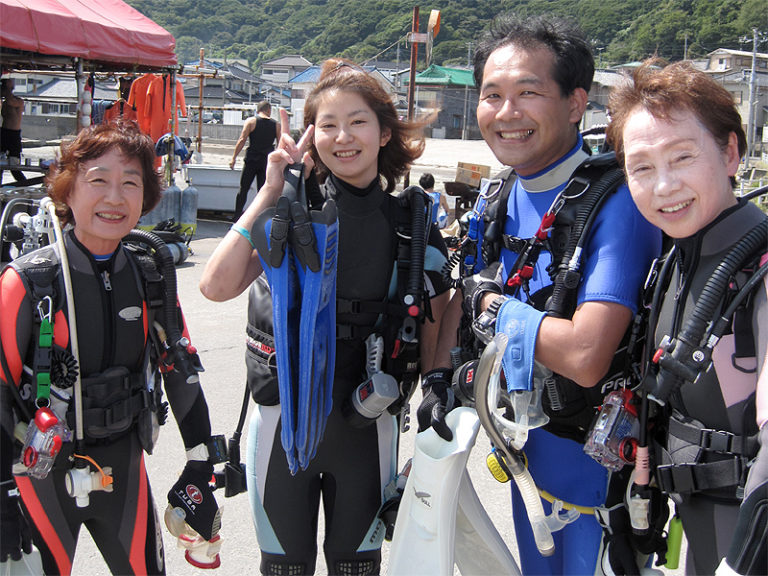 シニア　ダイバー　ダイビング　少人数