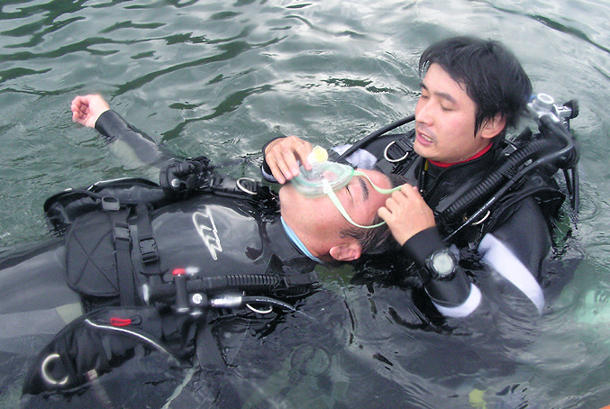 PADI　レスキューコース　CPR　AED