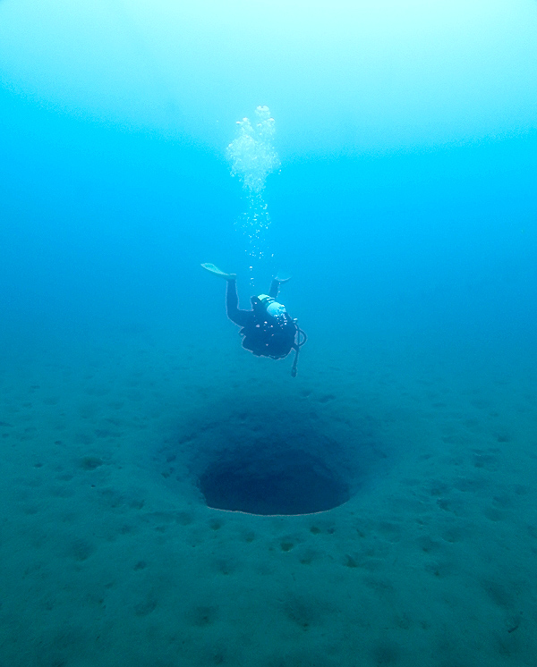 本栖湖　ダイビング　高所潜水　PADI　アルティチュード　湧き水