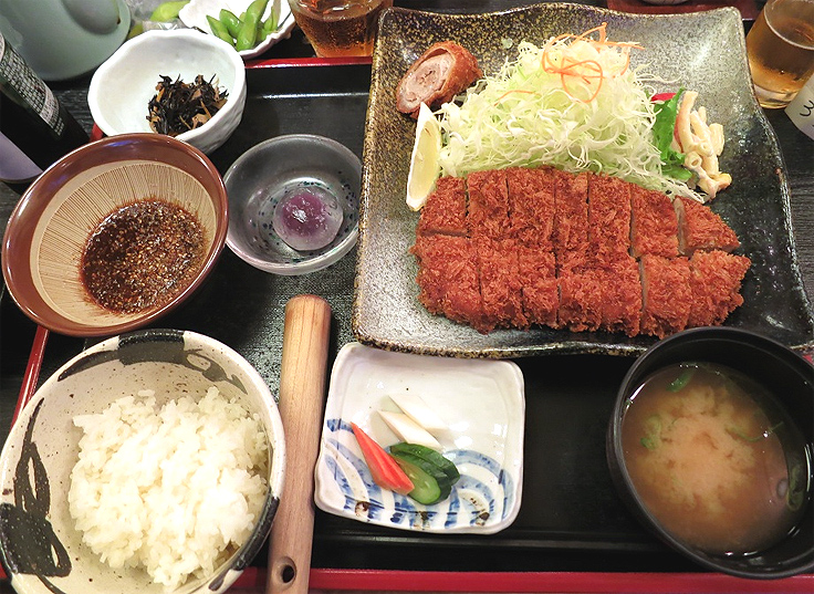 山かつ亭　とんかつ　伊豆　伊東