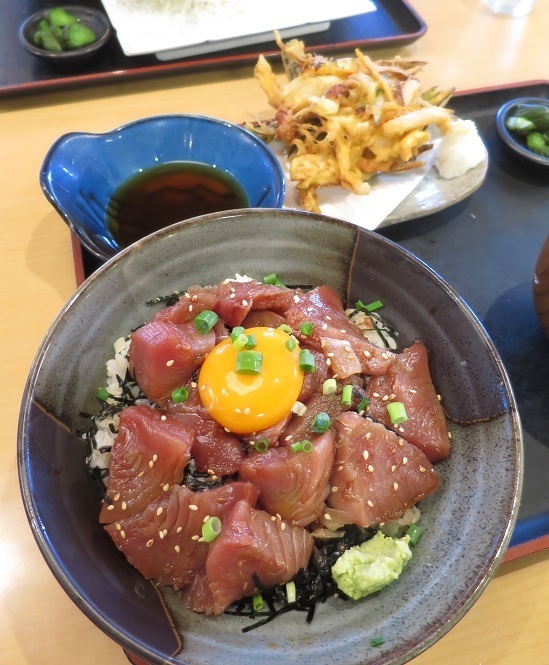 めしやっちゃん　逗子　ランチ　海鮮