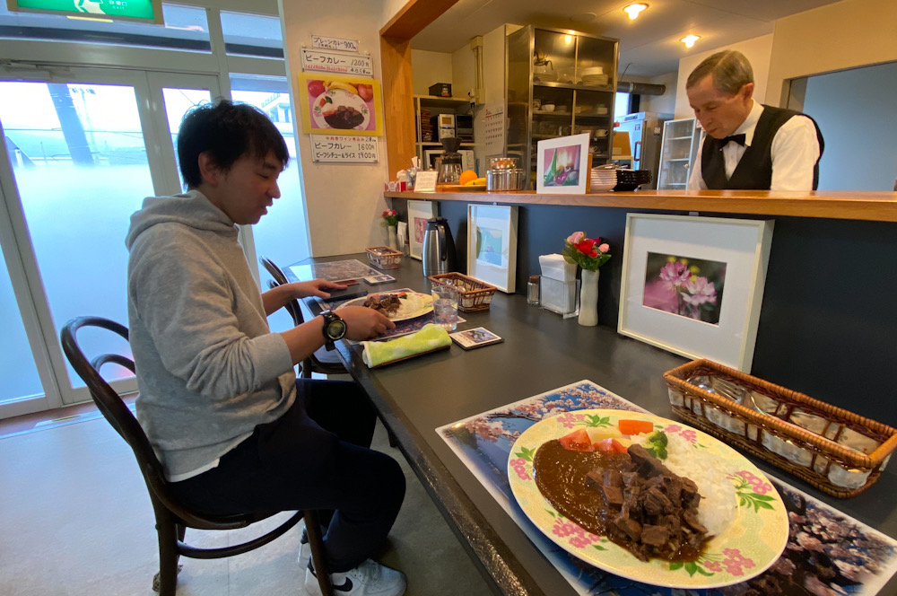 カレーショップ　花ライブラリー 