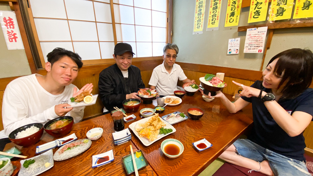 沼津　丸天　海鮮丼