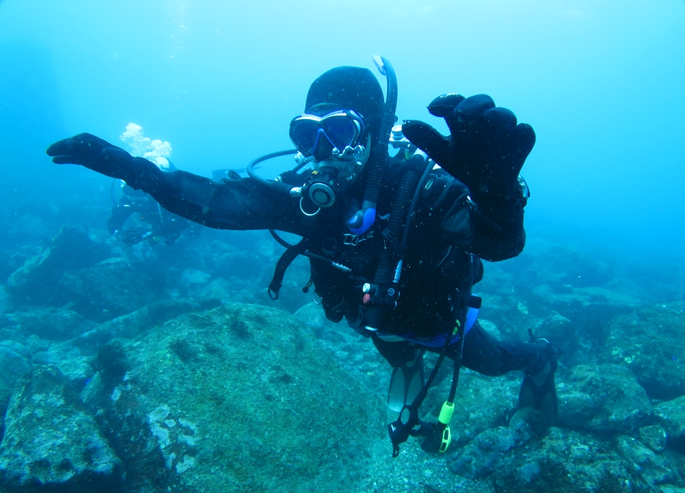 神奈川　江の浦　ダイビング　中性浮力　講習　日帰り