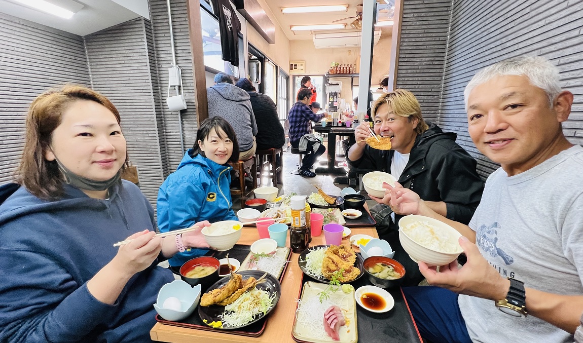 逗子　ダイビング　ランチ　小坪　ゆうき