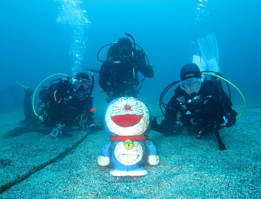 江の浦　ダイビング　神奈川　水中ドラえもん