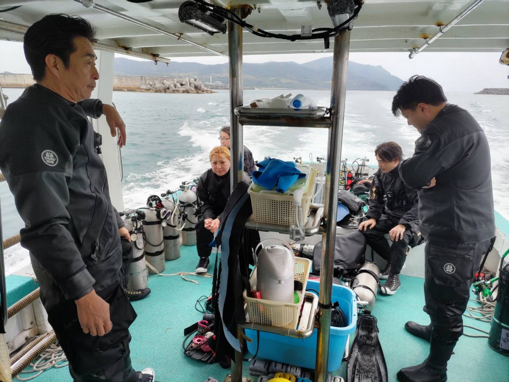 久米島　テックダイビング　ヒデンチ　水中洞窟