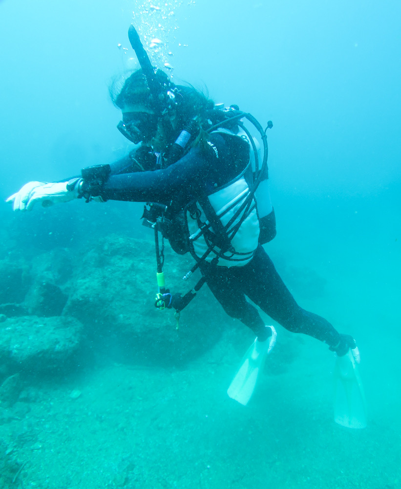 神奈川　ダイビング　ショップ　鎌倉　湘南　ラウト中性浮力　講習　アドバンス　PADI