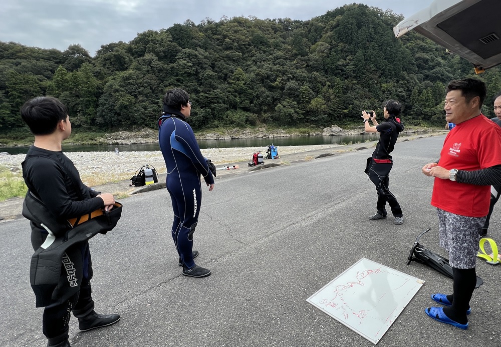 長良川　リバーダイビング　神奈川　岐阜　講習　オオサンショウウオ