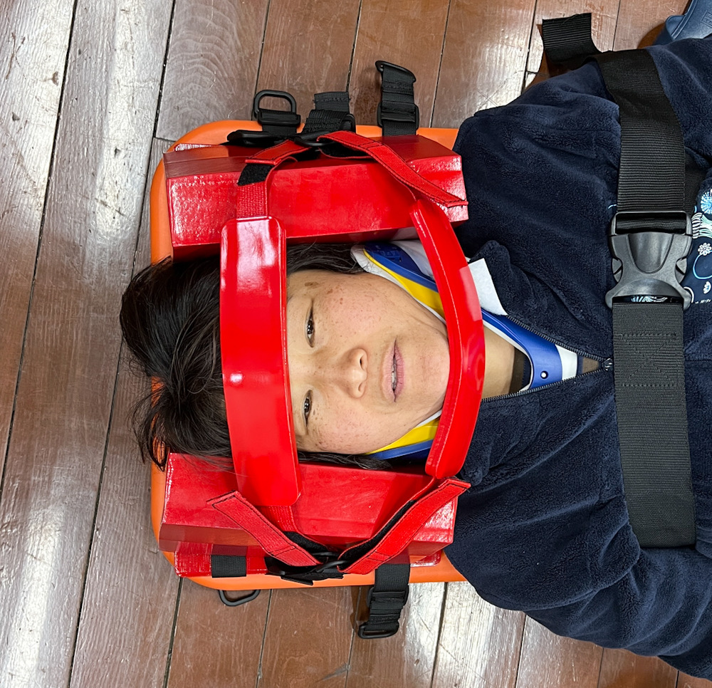 救命講習　事故　海　ダイビング　インストラクター　CPR　頸椎保護