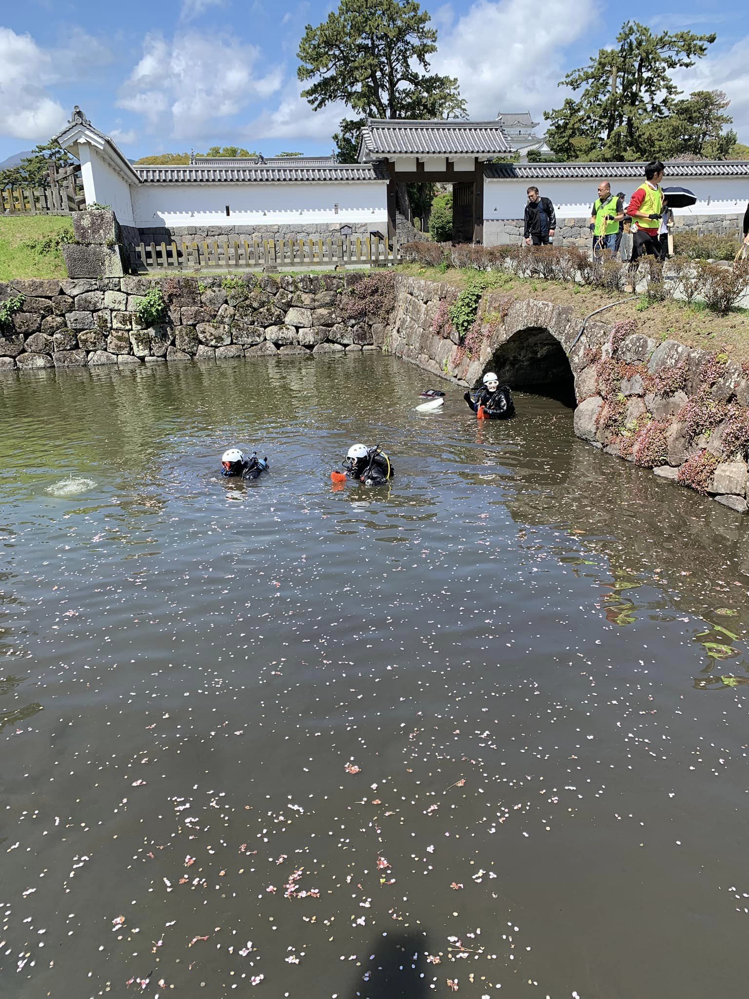 小田原城　お堀清掃　神奈川　ダイビングショップ　NDOSA