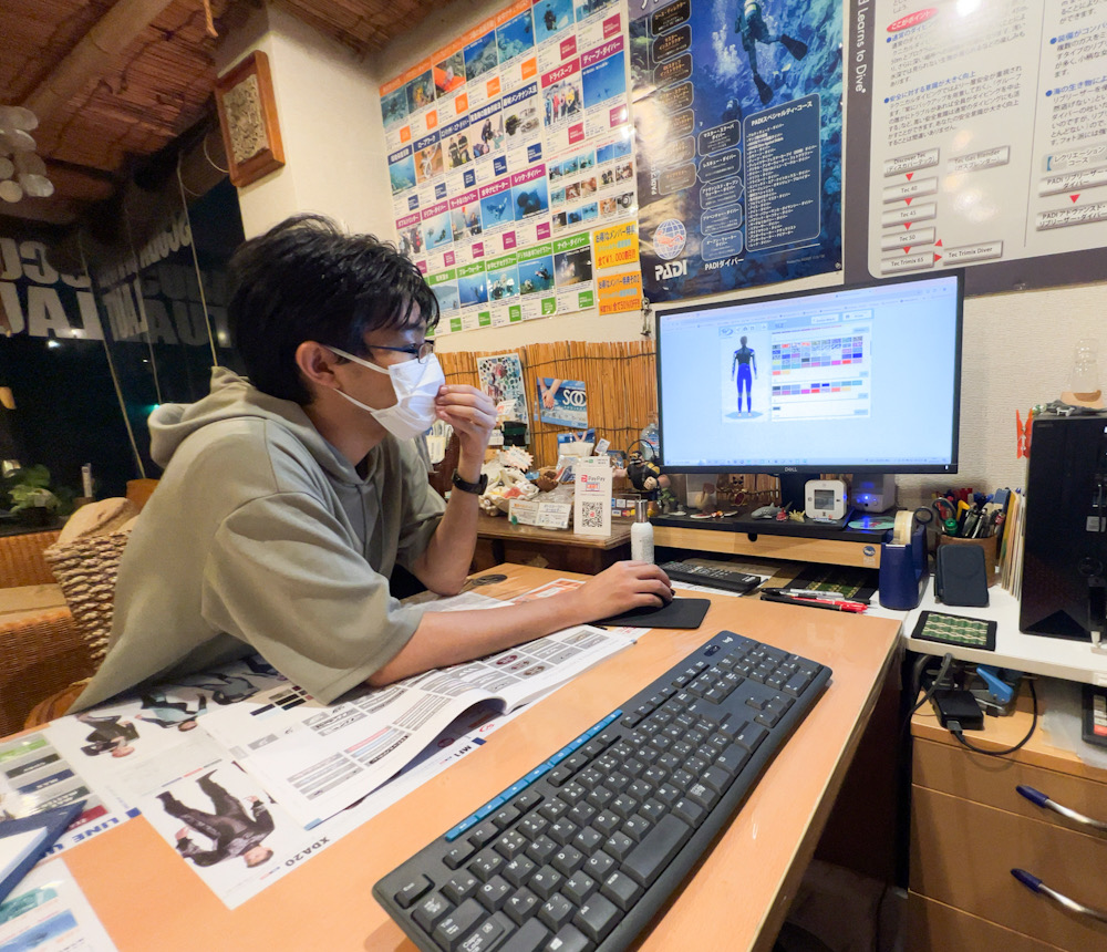 ワールドダイブ　ウェットスーツ　キャンペーン