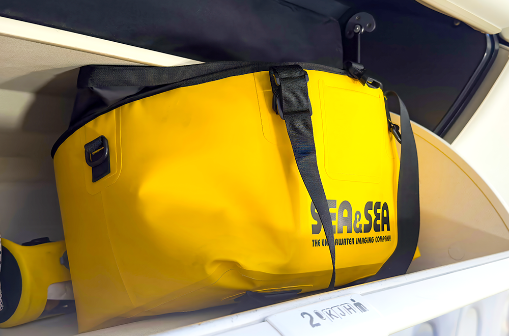 YELLOW SUB MEGA TOTE　イエローサブメガトート SEA&SEA ハウジング用バック