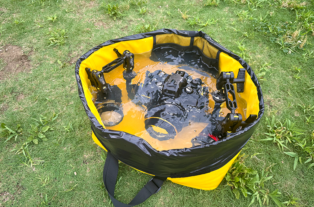 YELLOW SUB MEGA TOTE　イエローサブメガトート SEA&SEA ハウジング用バック