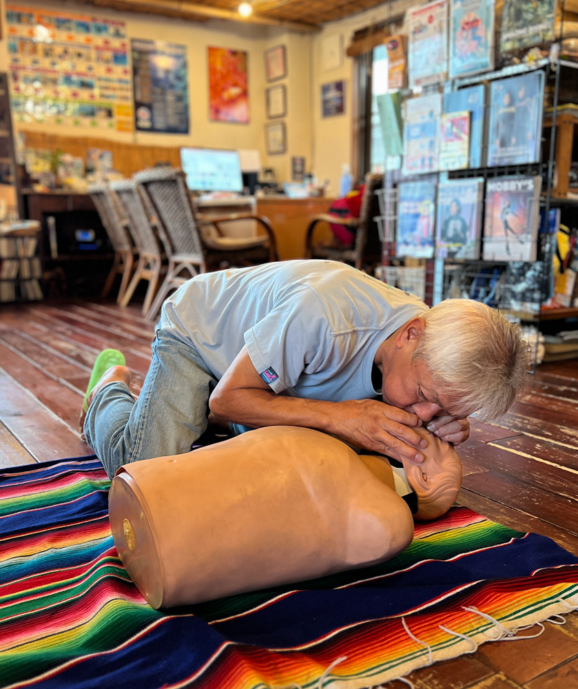 EFR 応急処置法 CPR AED 心肺蘇生法 PADI レスキュー