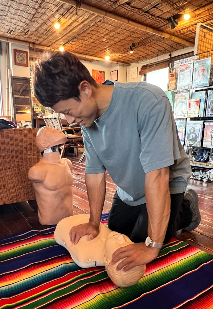 EFR 応急処置法 CPR AED 心肺蘇生法 PADI レスキュー