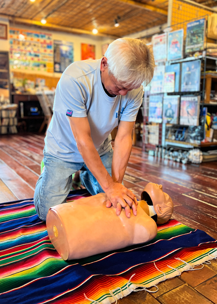 EFR 応急処置法 CPR AED 心肺蘇生法 PADI レスキュー