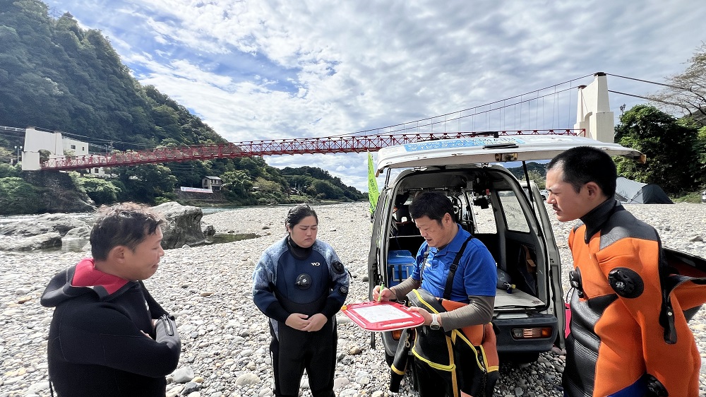 長良川リバーダイビングSP　美濃橋　オオサンショウウオSP