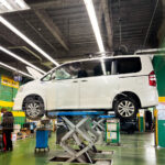 鎌倉ダイビングショップ　車の整備