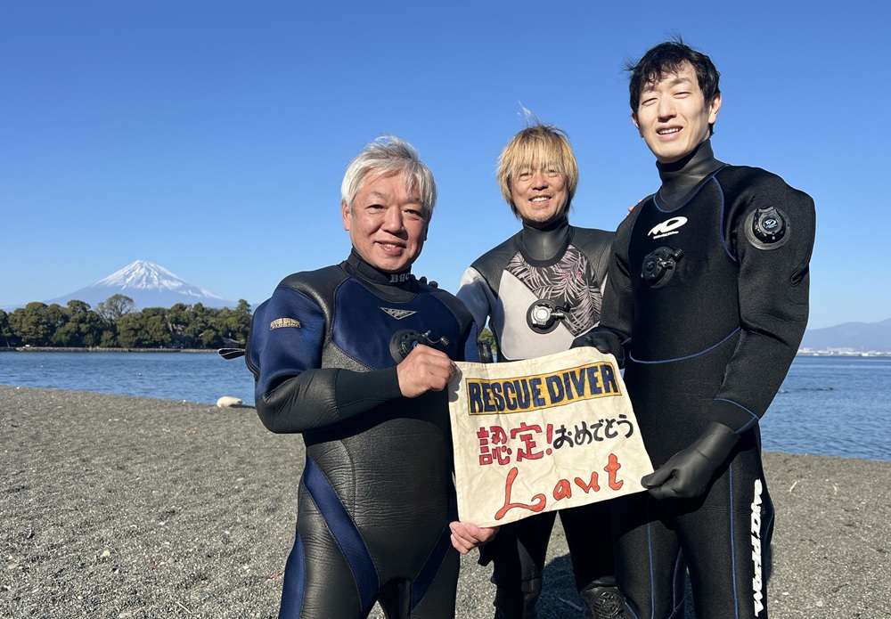 PADIレスキュダーバーコース　パニックダイバーの対応　講習