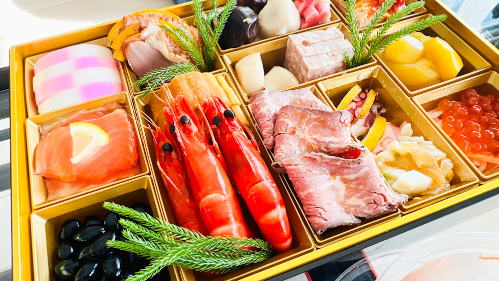 ダイビングショップ　正月休み　お節料理