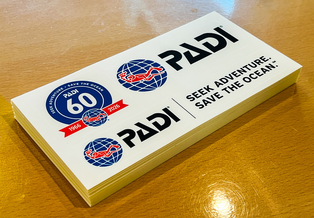 PADI　60周年　ステッカー