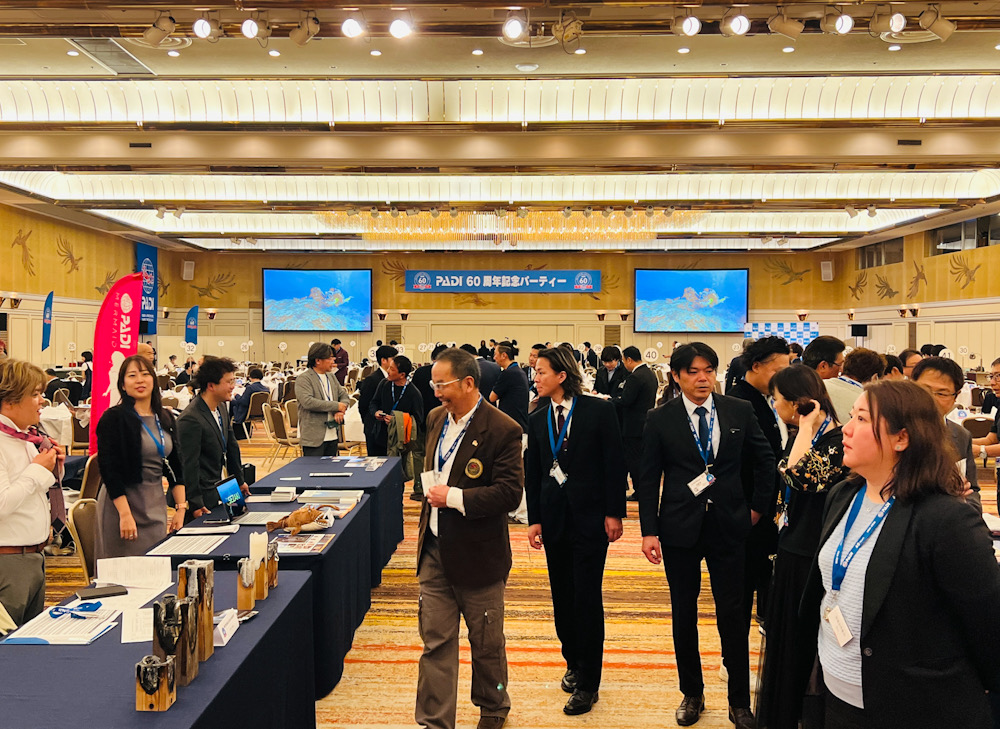 PADI60周年記念　パーティー　ダイビング　イントラ