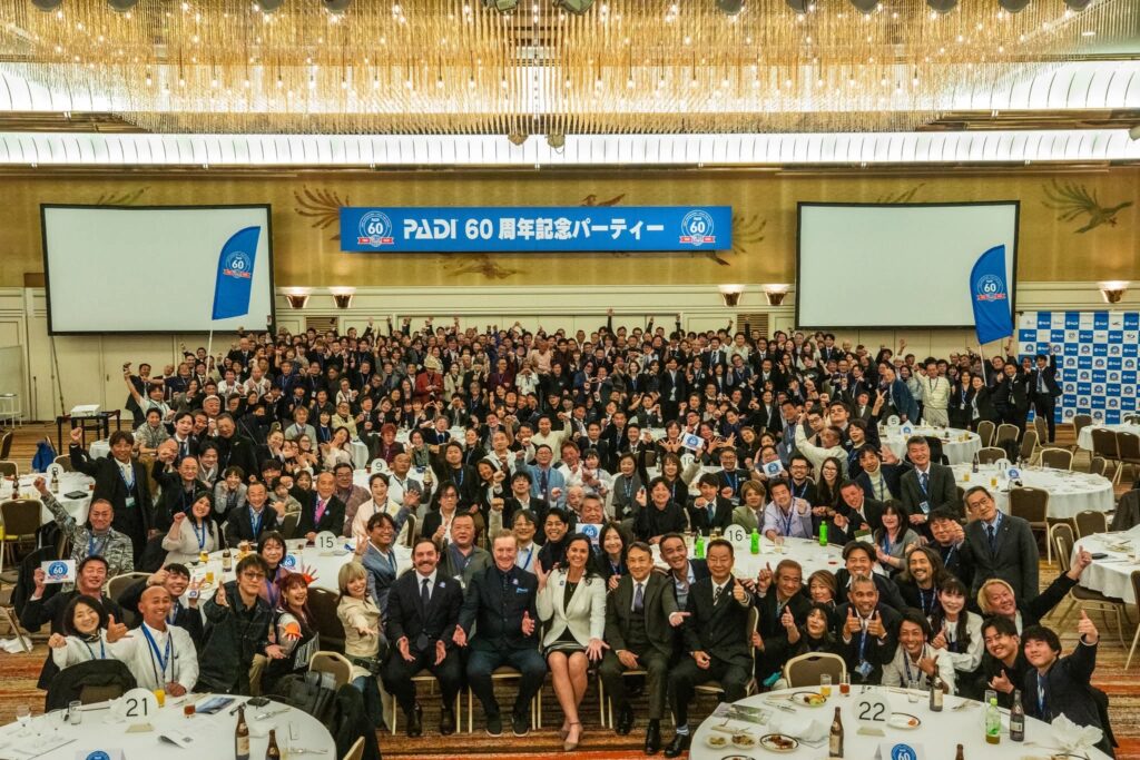 PADI60周年記念　パーティー　ダイビング　イントラ
