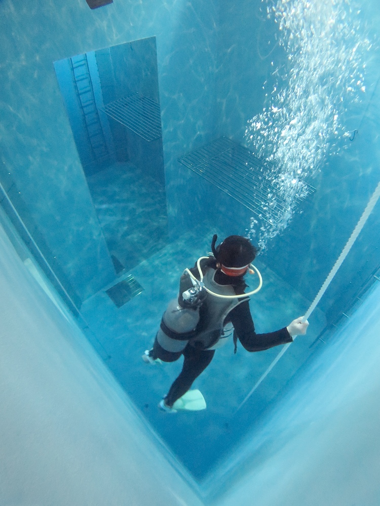 水の家　プール　伊豆高原　ダイビング　リフレッシュ