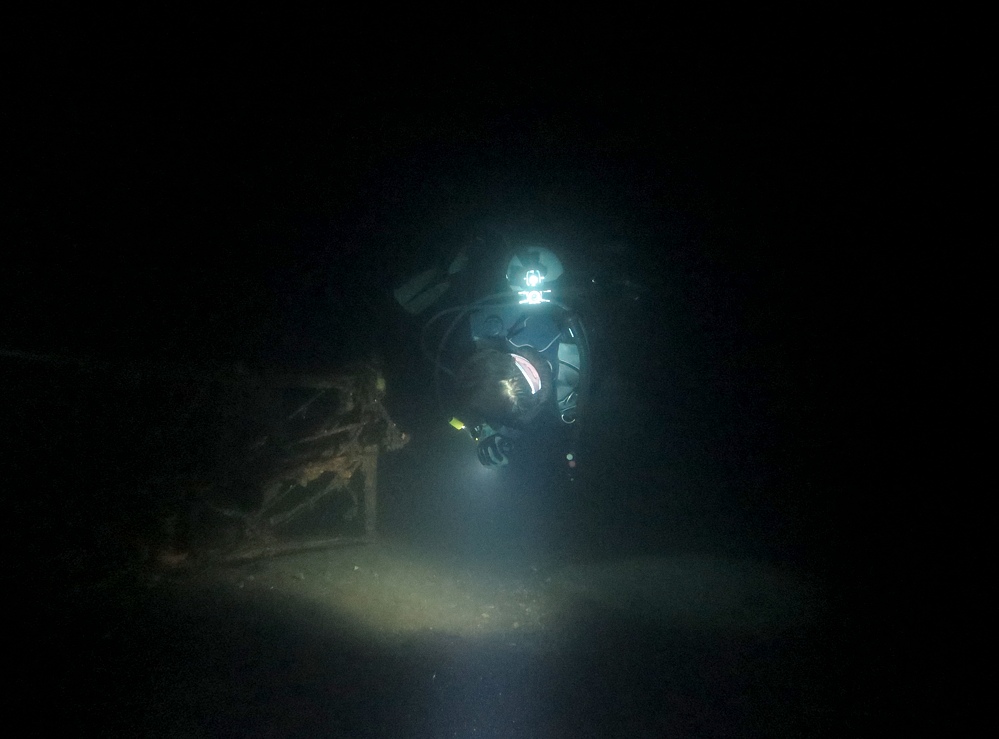 PADI AOW 講習 ナイトダイビング